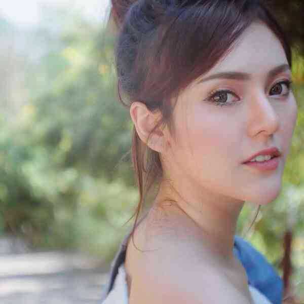Vẻ đẹp nuột nà của Panicha Vichaidit - CĐV M.U xinh nhất Thái Lan